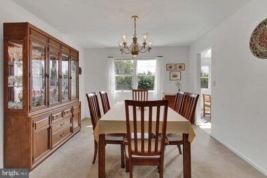 305 Bard Ave, Reading, PA 19608 - photo 7