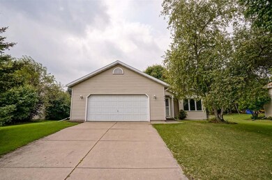 535 Ash St, Oregon, WI 53575 - photo 3