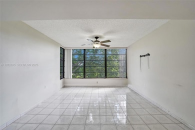 1502 Whitehall Dr unit 303, Davie, FL 33324 - photo 3