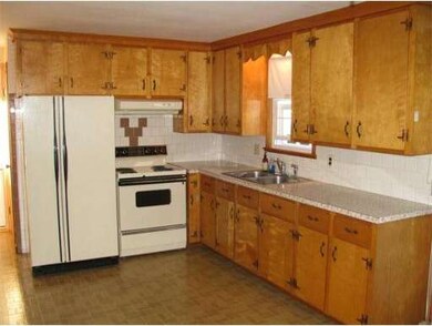 2620 Providence Rd, Northbridge, MA 01534 - photo 3