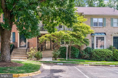 3023 Seven Oaks Place, Falls Church, VA 22042 - photo 4