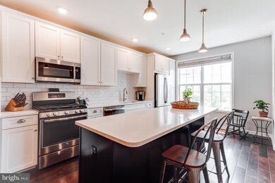 43047 Stuarts Glen Terrace unit 116, Ashburn, VA 20148 - photo 4