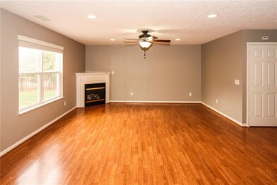 10883 Veon Dr, Fishers, IN 46038 - photo 5