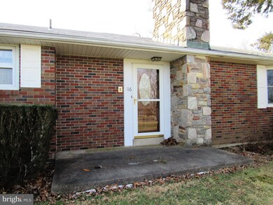 116 Colonial Dr, Perkiomenville, PA 18074 - photo 2