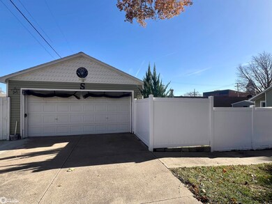 123 W Chestnut St, Clarinda, IA 51632 - photo 6