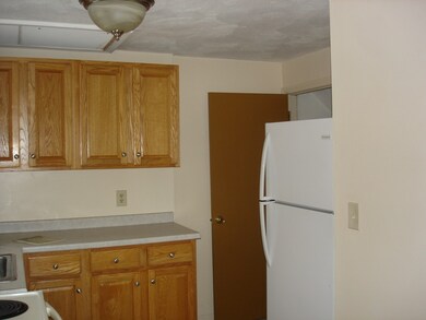 10 Spaulding St unit C, Townsend, MA 01469 - photo 4