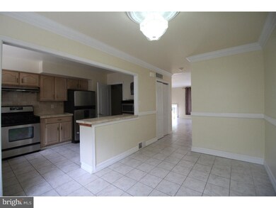 2856 Tremont St, Philadelphia, PA 19136 - photo 6