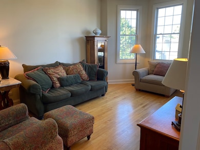 1223 S Elmwood Ave unit TWO, Oak Park, IL 60304 - photo 4