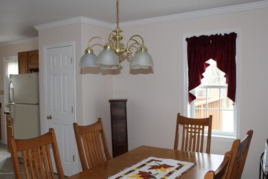 387 S Mountain Blvd, Mountain Top, PA 18707 - photo 3