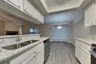 31 S White Pebble Ct, Spring, TX 77380 - photo 4