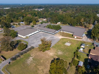 1419 Hendricks St, Columbia, MS 39429 - photo 3