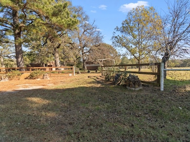 1675 An County Rd 2217, Palestine, TX 75803 - photo 4