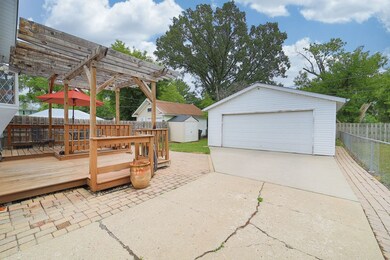 1501 Brookside Ave, Waukegan, IL 60085 - photo 4