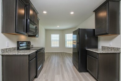 10918 Hillside Creek Dr, Humble, TX 77396 - photo 2