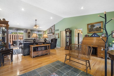 19 Redbud Ln, Kimberling City, MO 65686 - photo 3