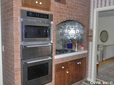 Kitchen. For the chef in you! Built-in microwave a