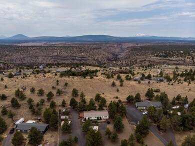 Edgerly- 8562 SW Crater Loop (3 of 28)