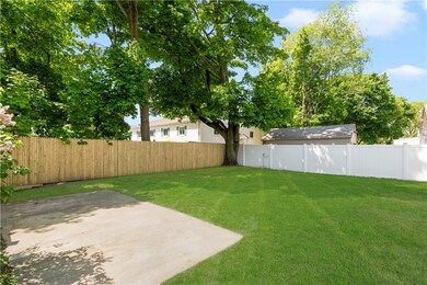 50 Vanderbilt Rd, Warwick, RI 02886 - photo 4