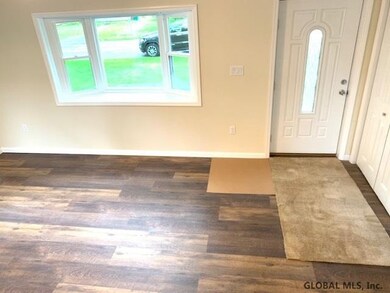 26 Vics Ct, Albany, NY 12205 - photo 2