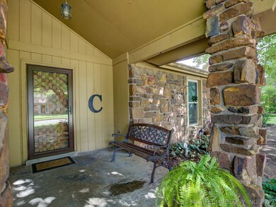 Great spot to welcome friends and family.