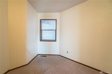 121 Front St unit 14, Lynden, WA 98264 - photo 6