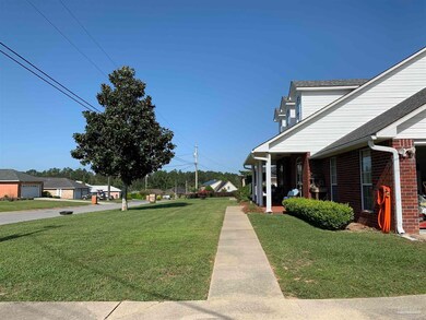 2406 Ursula Ln, Pensacola, FL 32526 - photo 3