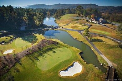 Golf Course/Clubhouse/Lake