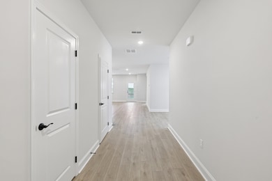 Images shown are for illustrative purposes only. Actual finishes and details may differ.