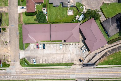 2401Simcoe-3