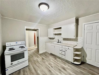 10710 E 24th St S, Independence, MO 64052 - photo 2