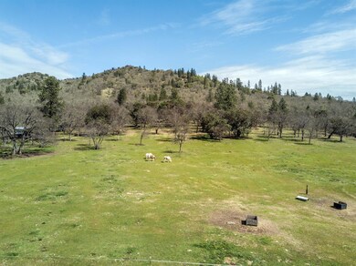 11330 Blackwell Rd, Central Point, OR 97502 - photo 4