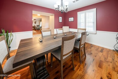 9323 Fern Bluff Ln, Louisville, KY 40229 - photo 6