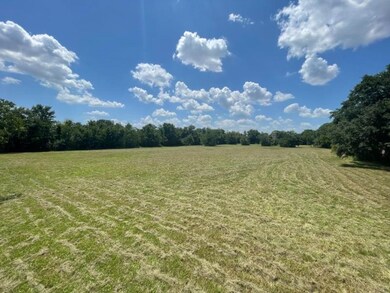 623 Victor Dr, Port Neches, TX 77651 - photo 4