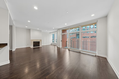 unlisted-address, Chicago, IL 60611 - photo 4