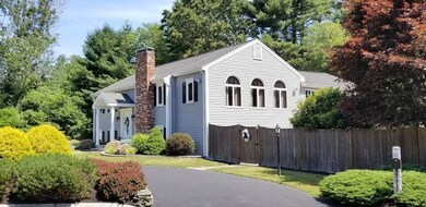 20 Tami Ct, Bridgewater, MA 02324 - photo 2