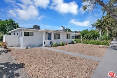 18148 Hartland St, Reseda, CA 91335 - photo 2