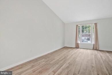 9540 Glen Ridge Dr, Laurel, MD 20723 - photo 5