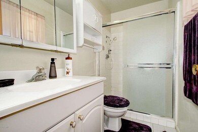 4219 W Echo Ln, Phoenix, AZ 85051 - photo 2