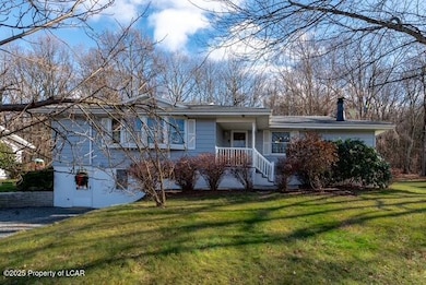 552 Woodlawn Ave, Mountain Top, PA 18707 - photo 6