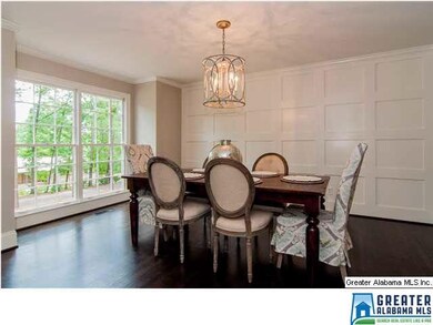 Unique coiffured accent wall in the dining room, l