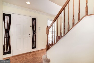 5660 Northton Ct, Woodbridge, VA 22193 - photo 3