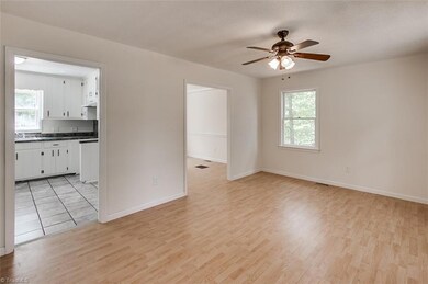 509 W 10th St, Siler City, NC 27344 - photo 2