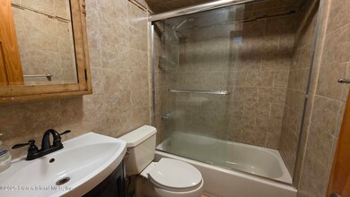 31 Franklin Ln unit A, Staten Island, NY 10306 - photo 5