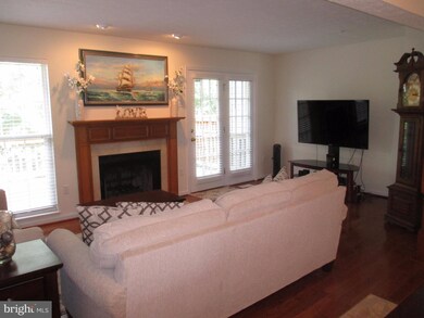 8511 Pine Meadows Dr, Odenton, MD 21113 - photo 3