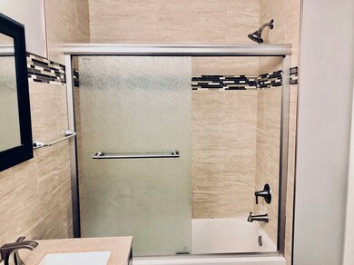 343 S Commonwealth Ave, Aurora, IL 60506 - photo 6