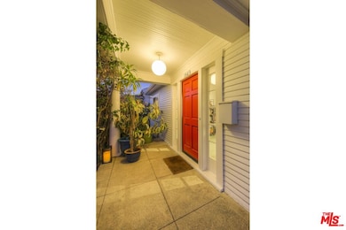 1563 Lucretia Ave, Los Angeles, CA 90026 - photo 3