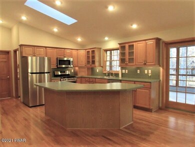 106 Rodeo Dr, Hawley, PA 18428 - photo 7