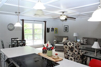 7413 Tunbridge Dr, North Richland Hills, TX 76182 - photo 5