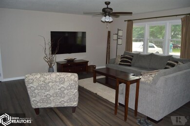 1206 Longman Dr, Shenandoah, IA 51601 - photo 3