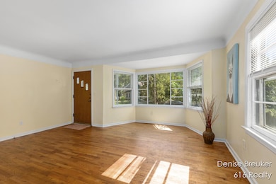 3261 Essex St NE, Grand Rapids, MI 49525 - photo 4